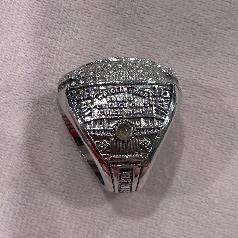 2016 Chicago Cubs World Series Champions Ring Rizzo 44 Replica w/ Box - Picture 5 of 8